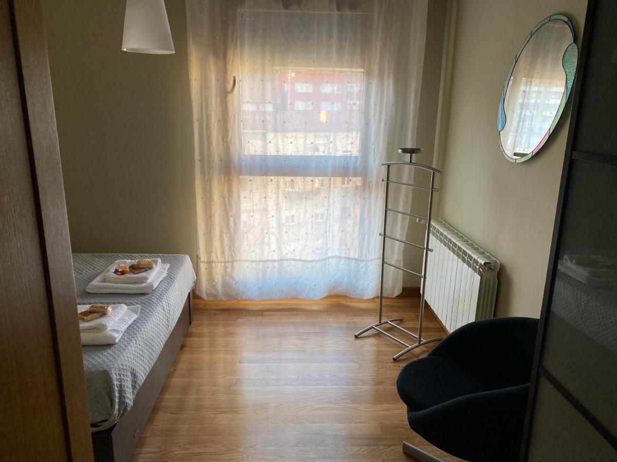 Apartamento Situacion Inmejorable En Santander Luaran gambar